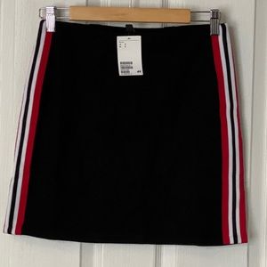 H&M - black mini skirt